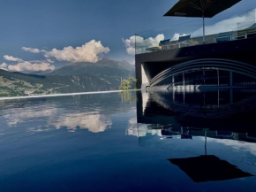 Apart Alpine Retreat 2